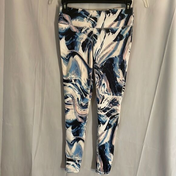 Fabletics workout leggings  - Picture 1 of 5